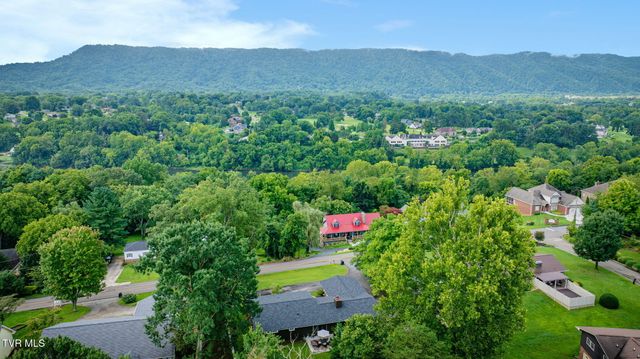 2440 Rivermont Drive, Kingsport, TN 37660