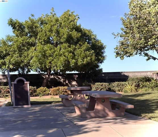 4636 Bayside Way, Oakley, CA 94561