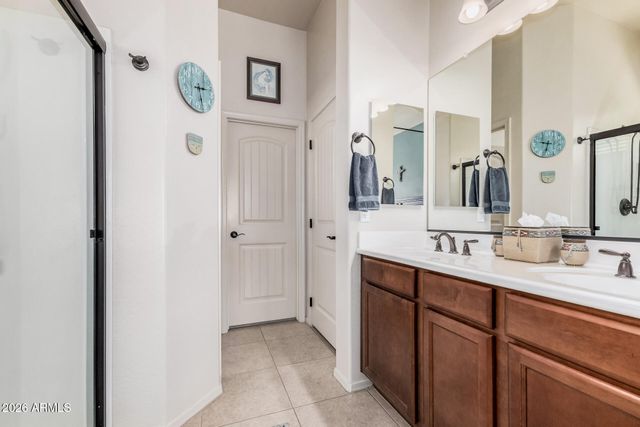 8653 E IVY Street, Mesa, AZ 85207