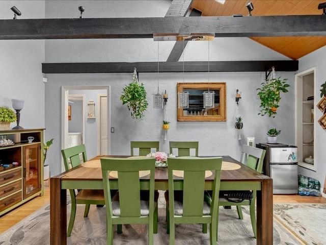 21 Woodvale Ave, Plymouth, MA 02360