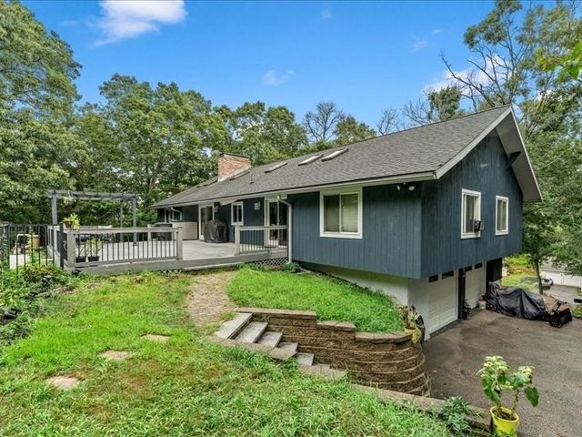 21 Woodvale Ave, Plymouth, MA 02360
