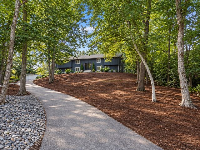21 Woodvale Ave, Plymouth, MA 02360
