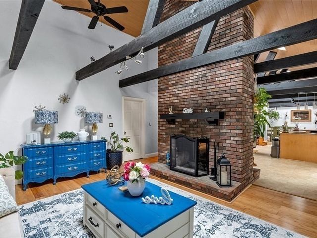 21 Woodvale Ave, Plymouth, MA 02360