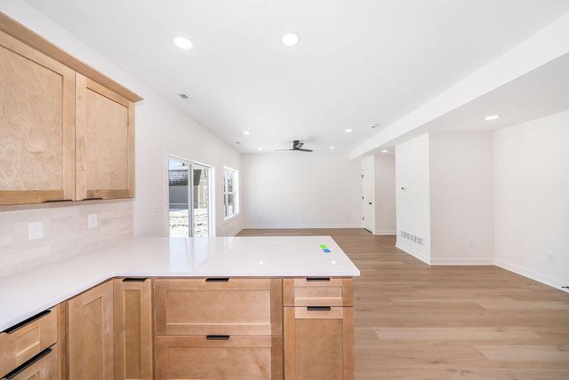 4823 NAVAJO Street, Council Bluffs, IA 51501