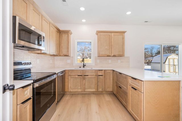 4823 NAVAJO Street, Council Bluffs, IA 51501