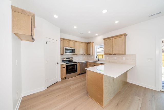 4823 NAVAJO Street, Council Bluffs, IA 51501