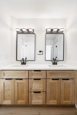 4823 NAVAJO Street, Council Bluffs, IA 51501