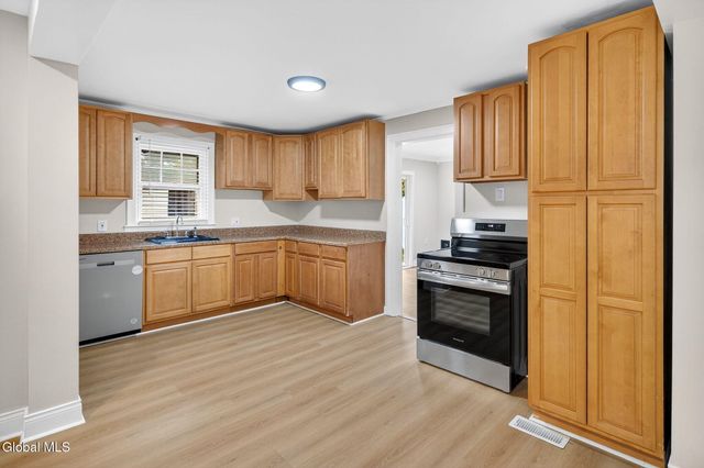 38 Stewart Avenue, South Glens Falls, NY 12803