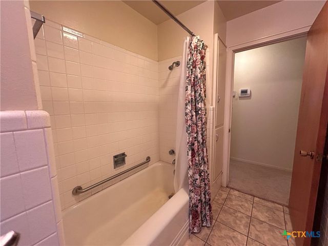 614 Apollo Drive, Edna, TX 77957