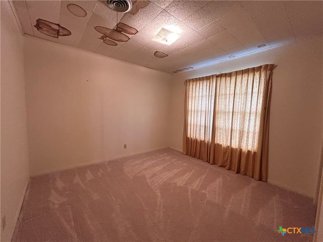 614 Apollo Drive, Edna, TX 77957