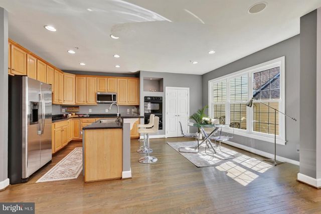 1903 PICCARD DR, Rockville, MD 20850