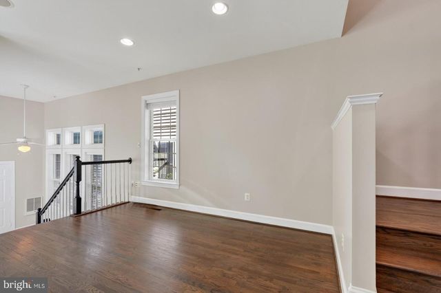 1903 PICCARD DR, Rockville, MD 20850