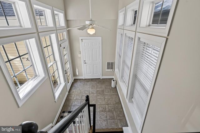 1903 PICCARD DR, Rockville, MD 20850