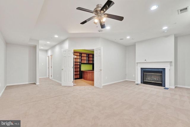1903 PICCARD DR, Rockville, MD 20850