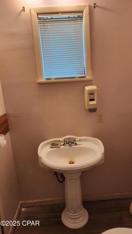 6073 Devorak Drive, Marianna, FL 32446