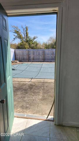 6073 Devorak Drive, Marianna, FL 32446