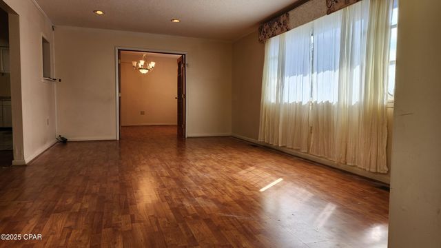 6073 Devorak Drive, Marianna, FL 32446