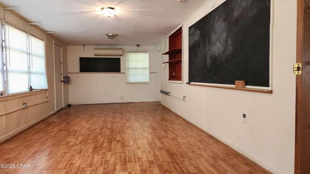 6073 Devorak Drive, Marianna, FL 32446