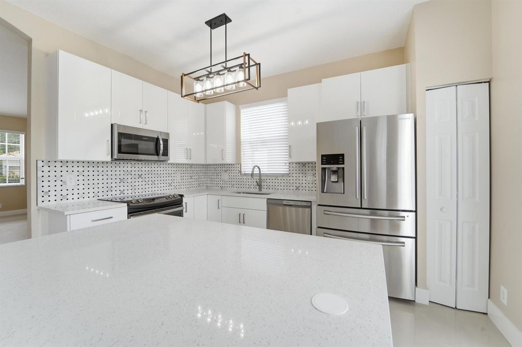 1780 Pierside Circle, Wellington, FL 33414