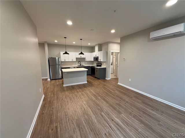 214 Kinne Street 202, Dewitt, NY 13204