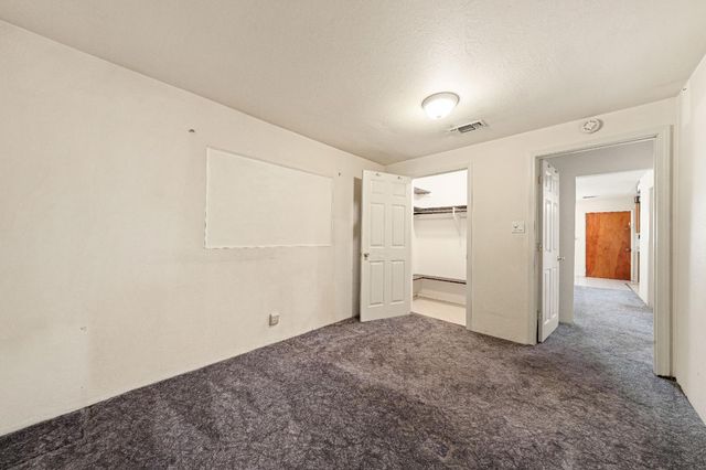 477 Lampasas Ave, Sacramento, CA 95815