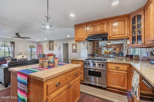 3746 E Avenue T8, Palmdale, CA 93550