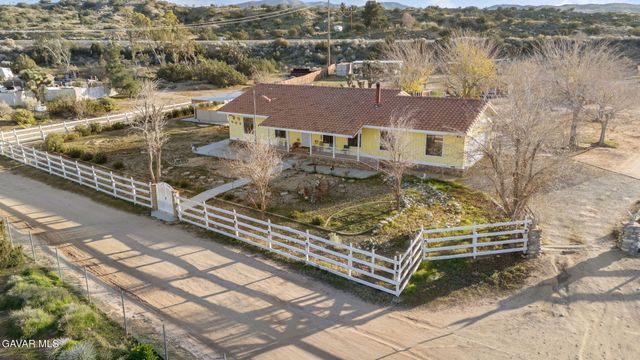 3746 E Avenue T8, Palmdale, CA 93550