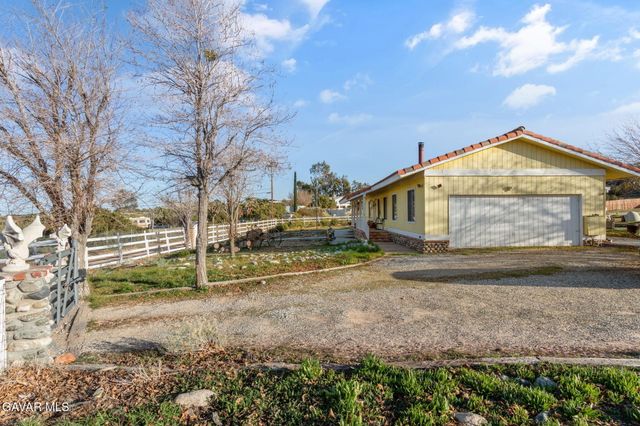 3746 E Avenue T8, Palmdale, CA 93550