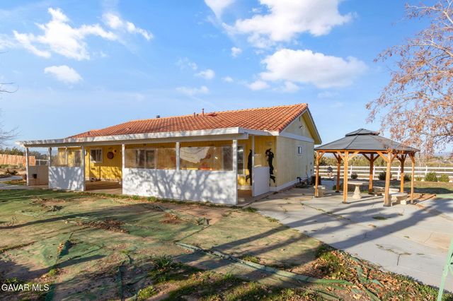 3746 E Avenue T8, Palmdale, CA 93550