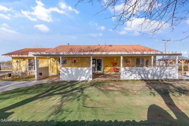 3746 E Avenue T8, Palmdale, CA 93550