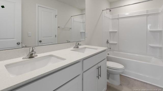 995 Misty Creek Drive, Aberdeen, NC 28315