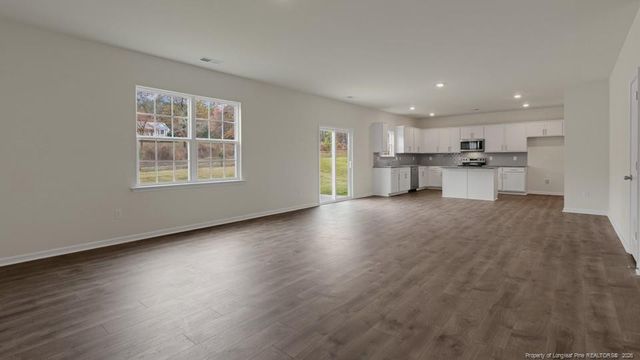 995 Misty Creek Drive, Aberdeen, NC 28315