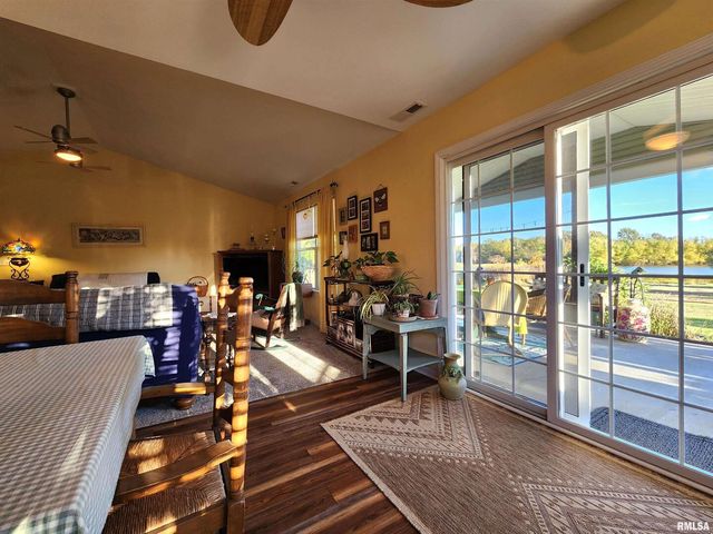 156 HANOVER Lane, Murphysboro, IL 62966