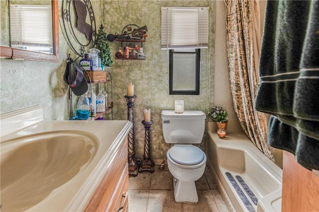 376 Loganberry Road, Somerville, TX 77879