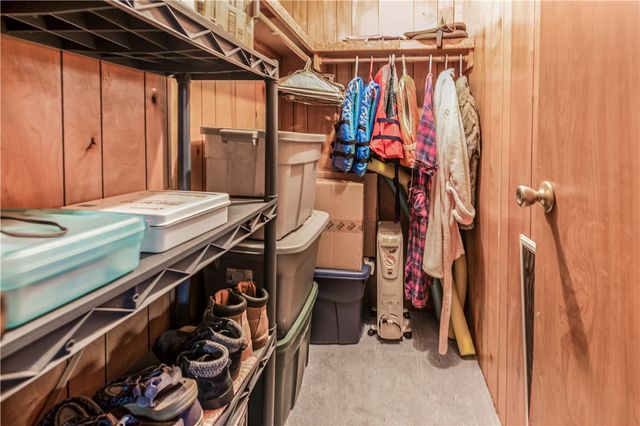 376 Loganberry Road, Somerville, TX 77879