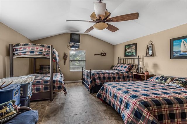 376 Loganberry Road, Somerville, TX 77879