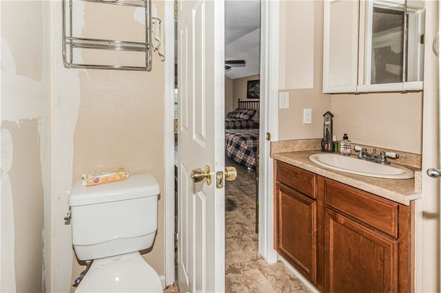 376 Loganberry Road, Somerville, TX 77879