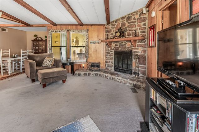 376 Loganberry Road, Somerville, TX 77879