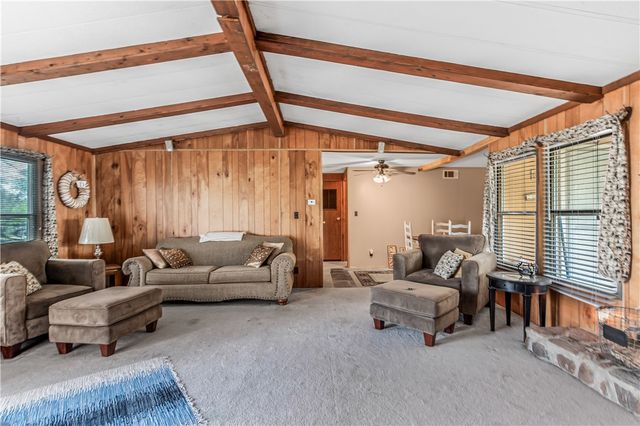 376 Loganberry Road, Somerville, TX 77879