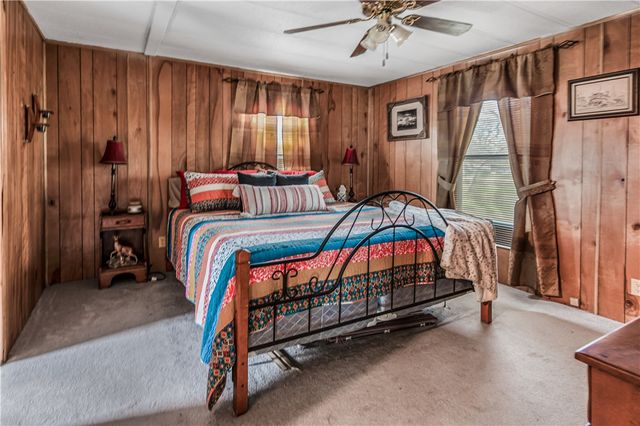 376 Loganberry Road, Somerville, TX 77879