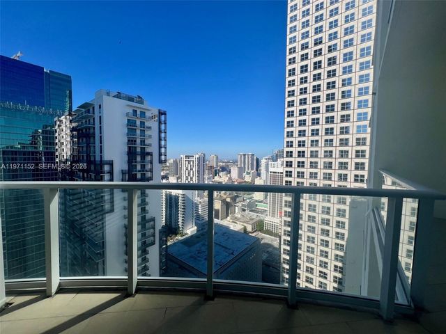 300 S Biscayne Blvd PH-3907, Miami, FL 33131