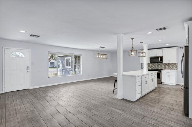 3046 E Glenrosa Avenue, Phoenix, AZ 85016