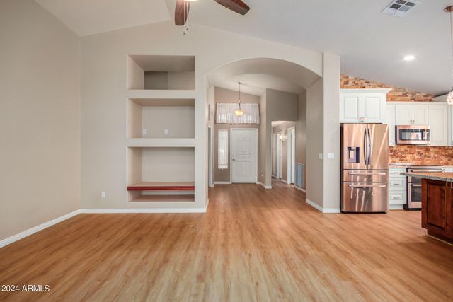 11365 E Downing Circle, Mesa, AZ 85207