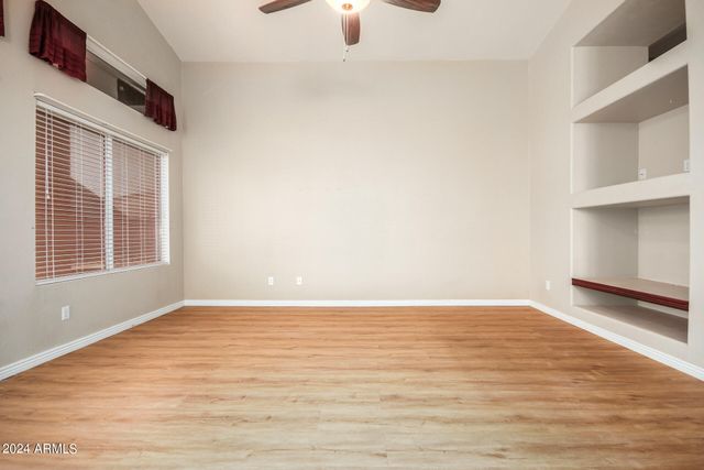 11365 E Downing Circle, Mesa, AZ 85207