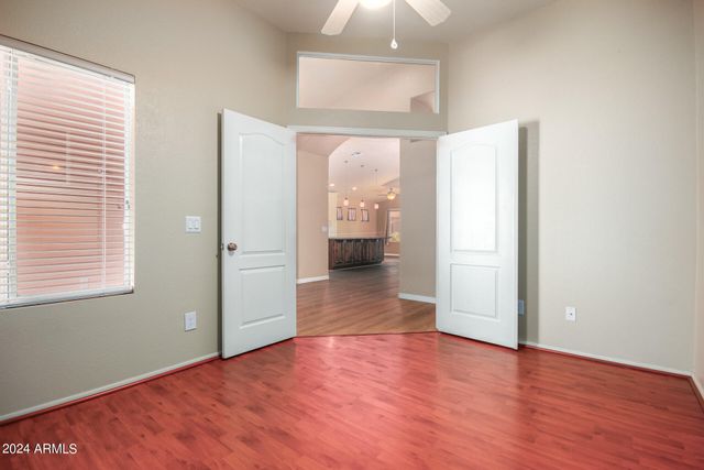 11365 E Downing Circle, Mesa, AZ 85207