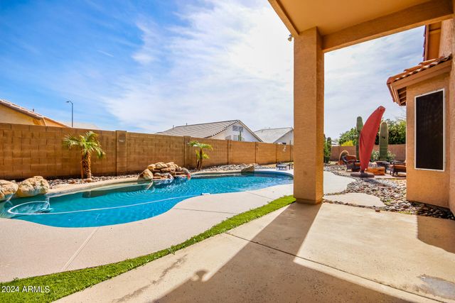 11365 E Downing Circle, Mesa, AZ 85207