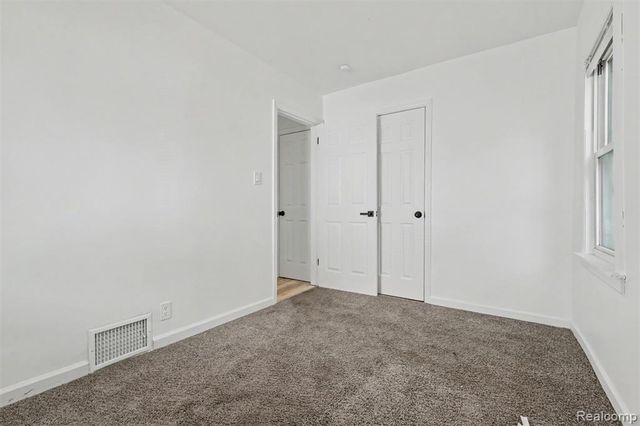19341 Oakfield Street, Detroit, MI 48235