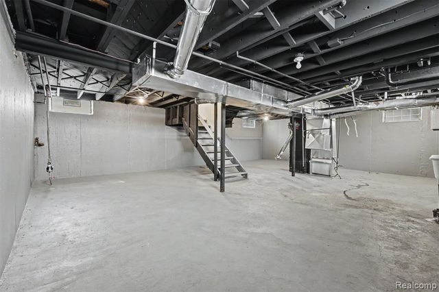 19341 Oakfield Street, Detroit, MI 48235
