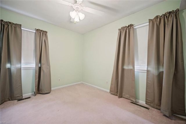 6 Broda CT, Portsmouth, VA 23701