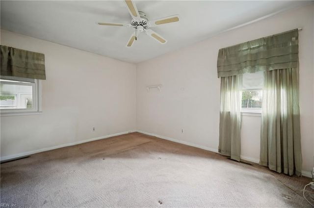 6 Broda CT, Portsmouth, VA 23701